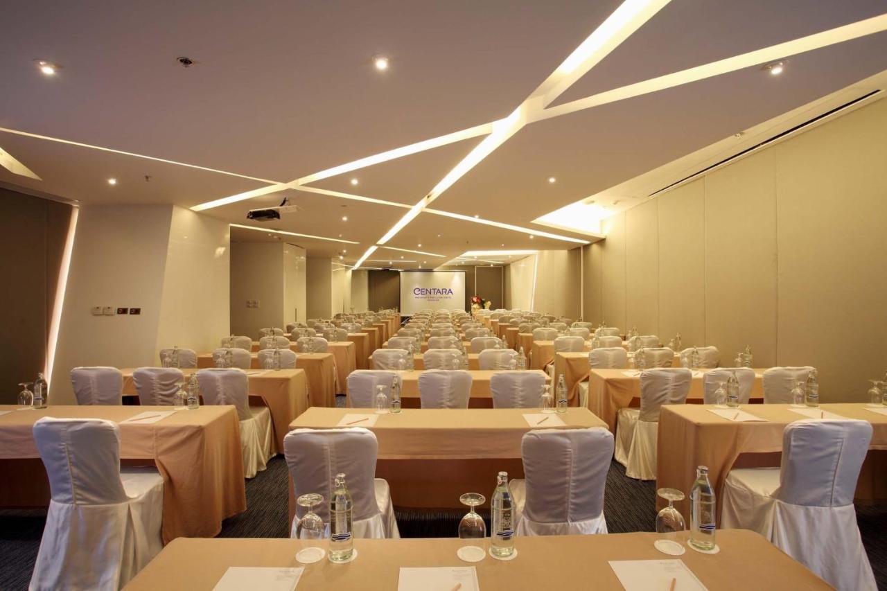 Centara Watergate Pavilion Hotel Bangkok Exterior foto
